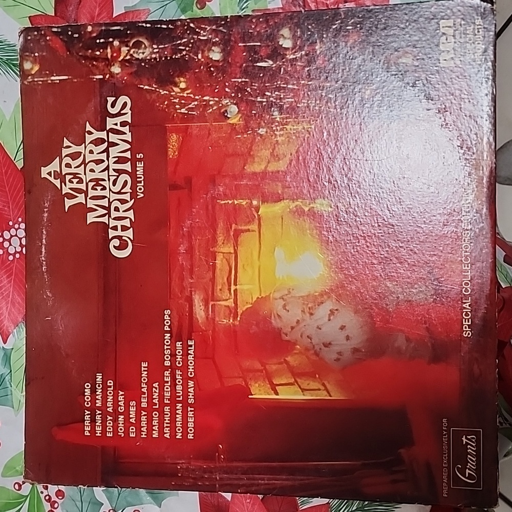 A Very Merry Christmas Record (H115)